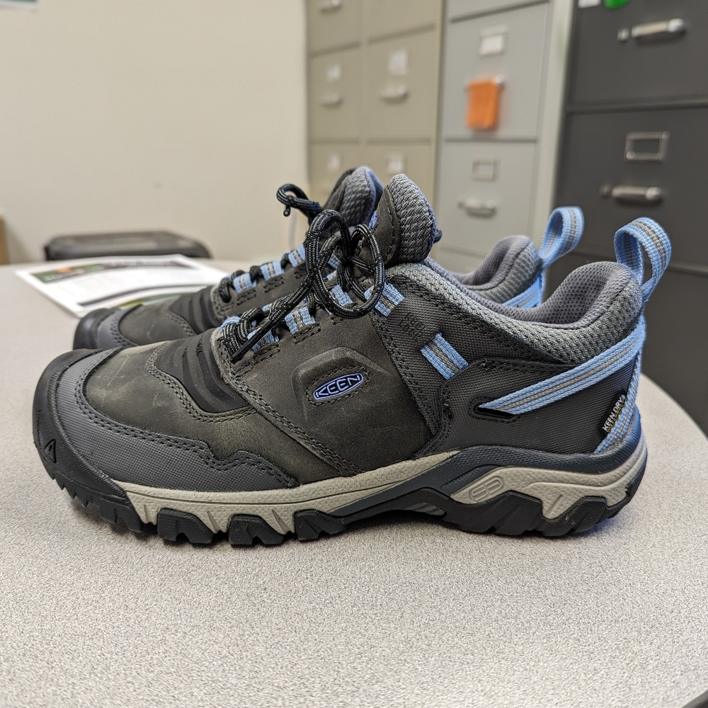 KEEN Women's Ridge Flex Waterproof Shoe